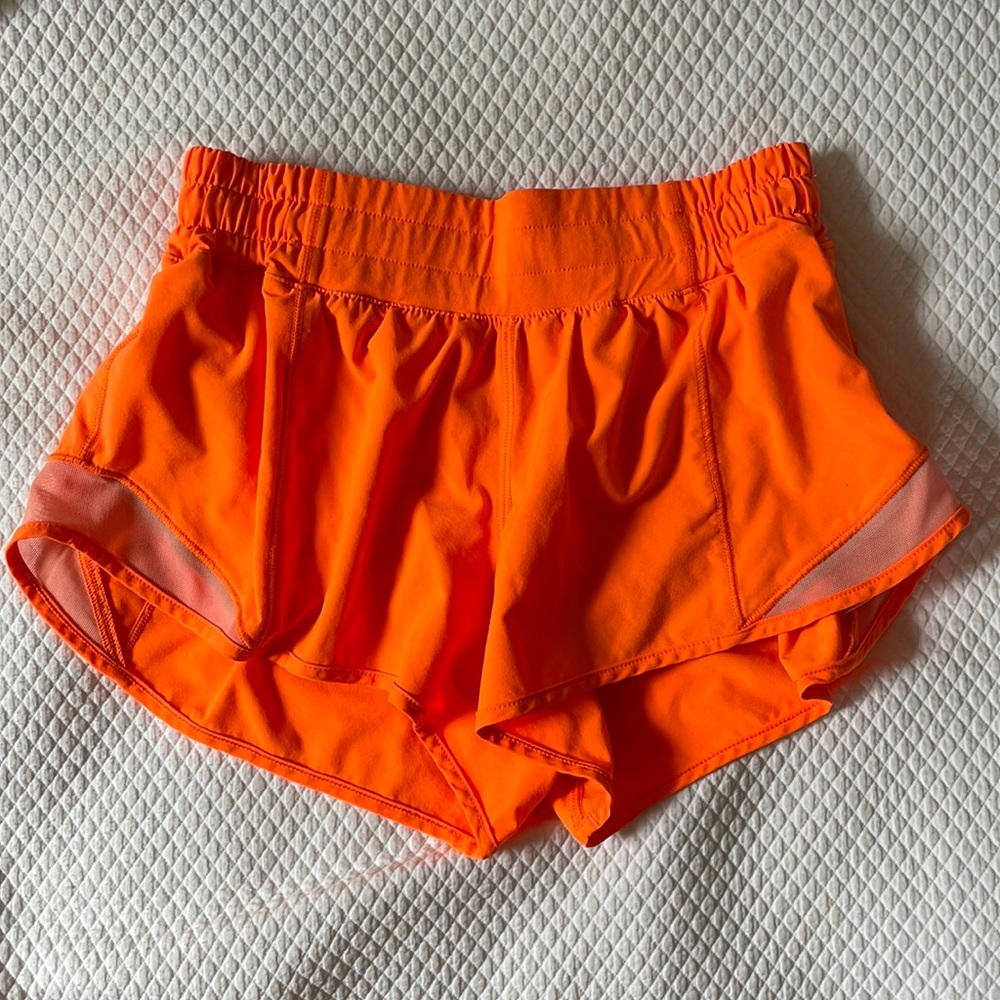 lululemon athletic hottie hot shorts